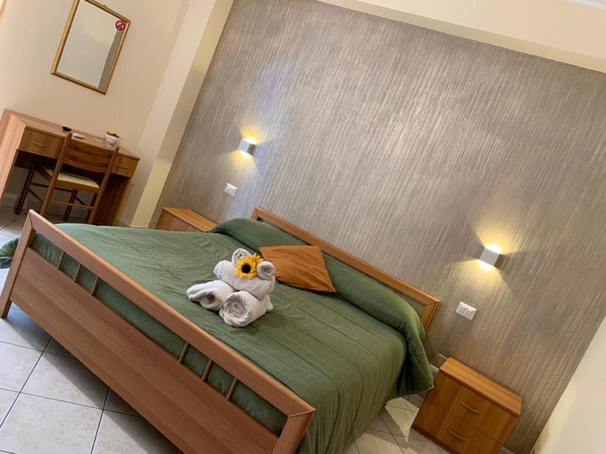 B&B Casabella Рипосто Екстериор снимка