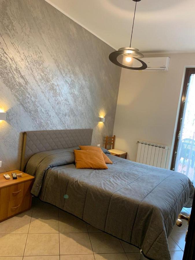 B&B Casabella Рипосто Екстериор снимка