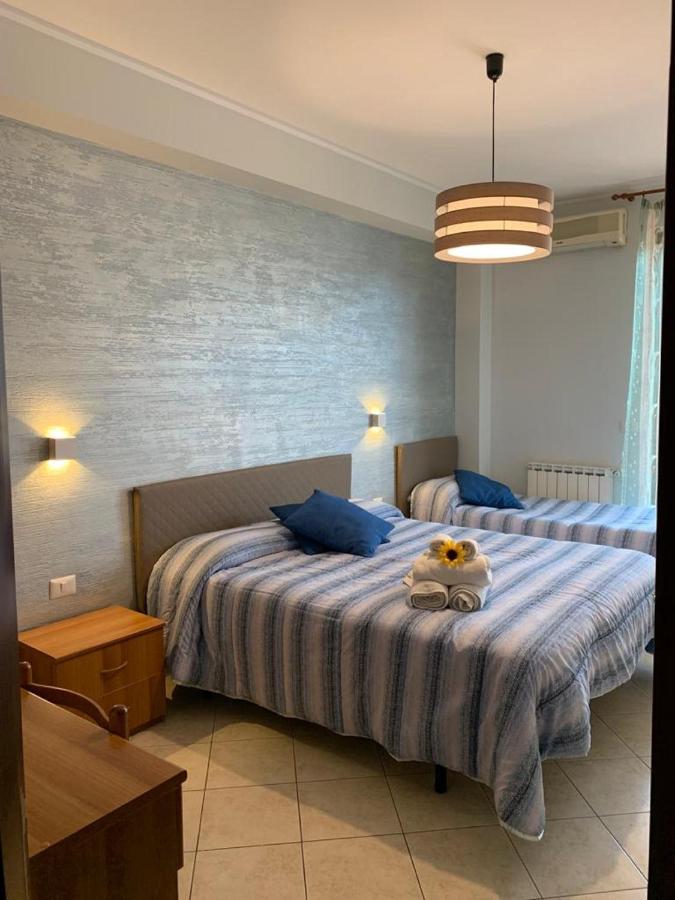 B&B Casabella Рипосто Екстериор снимка