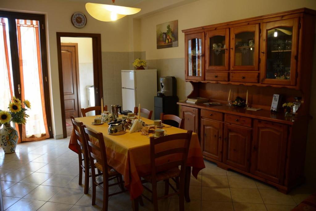 B&B Casabella Рипосто Екстериор снимка
